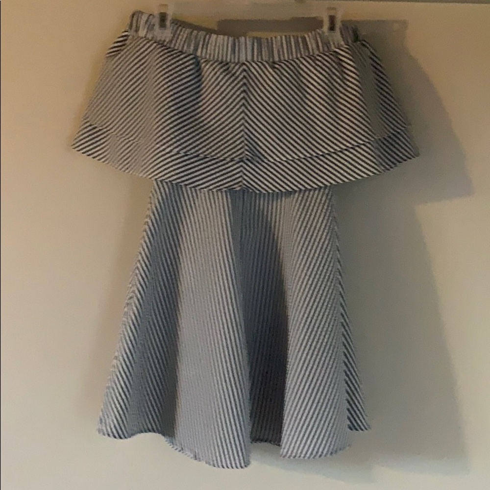 MISGUIDED STRIPED RUFFLE DRESS - Picture 7 of 9